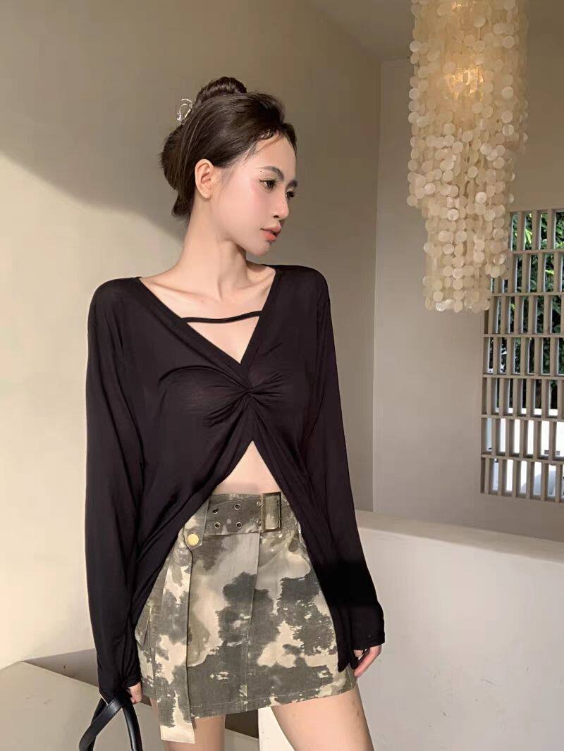 V领扭结前后两穿防晒罩衫T恤女夏设计感开叉长袖上衣大码300斤薄