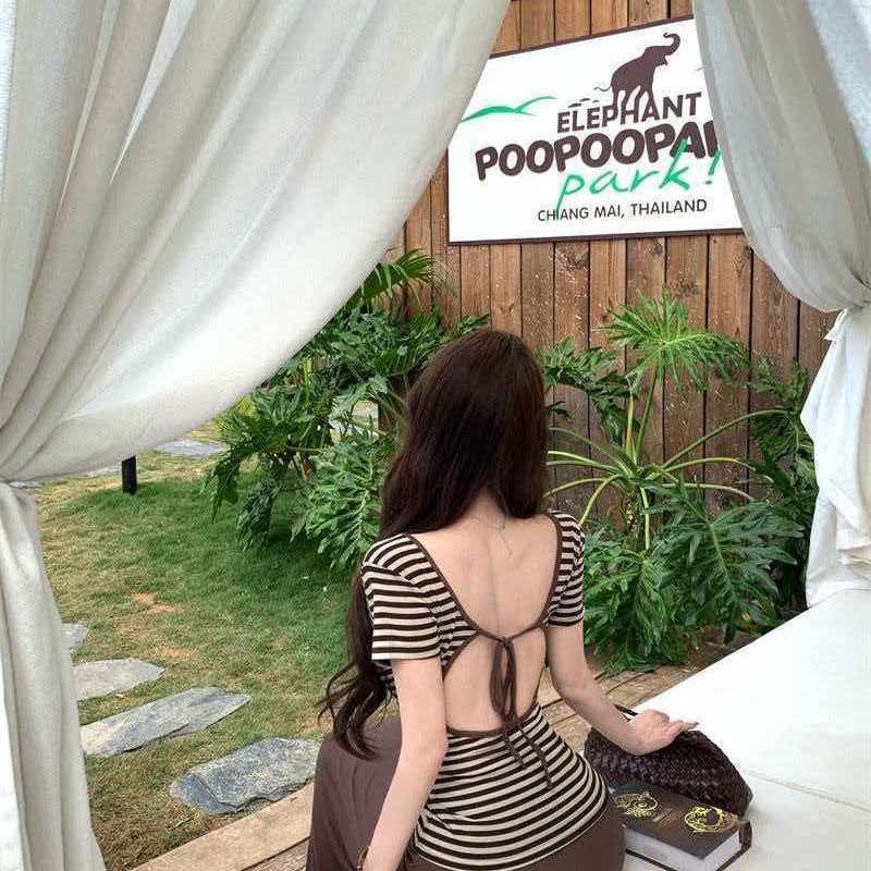 设计感露背辣妹短袖t恤女夏季性感收腰显瘦绑带条纹美背上衣大码