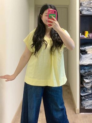 大码300斤v领短袖超好看独特漂亮衬衫夏季微胖mm宽松显瘦小衫上衣