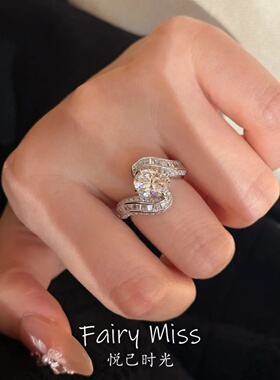 钢琴键闪钻老银色小众轻奢食指戒