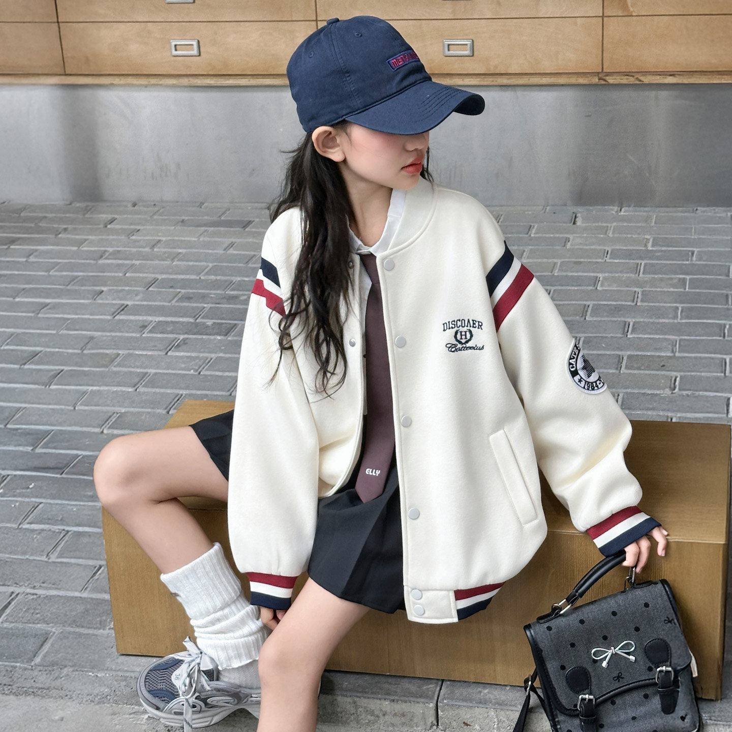 女童外套春秋款2026新款洋气儿童装加厚夹克秋季女大童夹棉棒球服