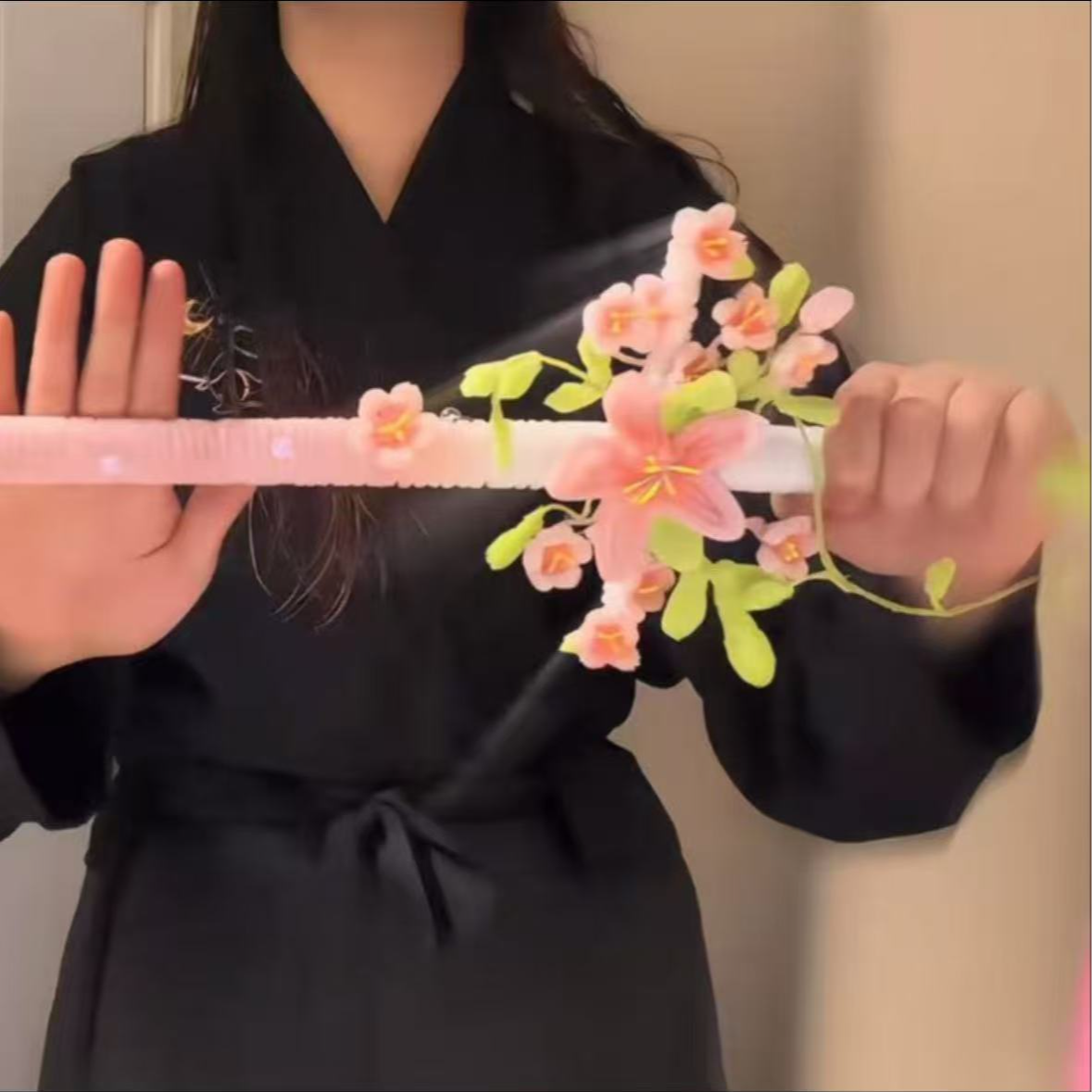 【山兄弟】桃花剑创意扭扭棒手工桃花diy材料包解压送朋友闺蜜 - 实物图