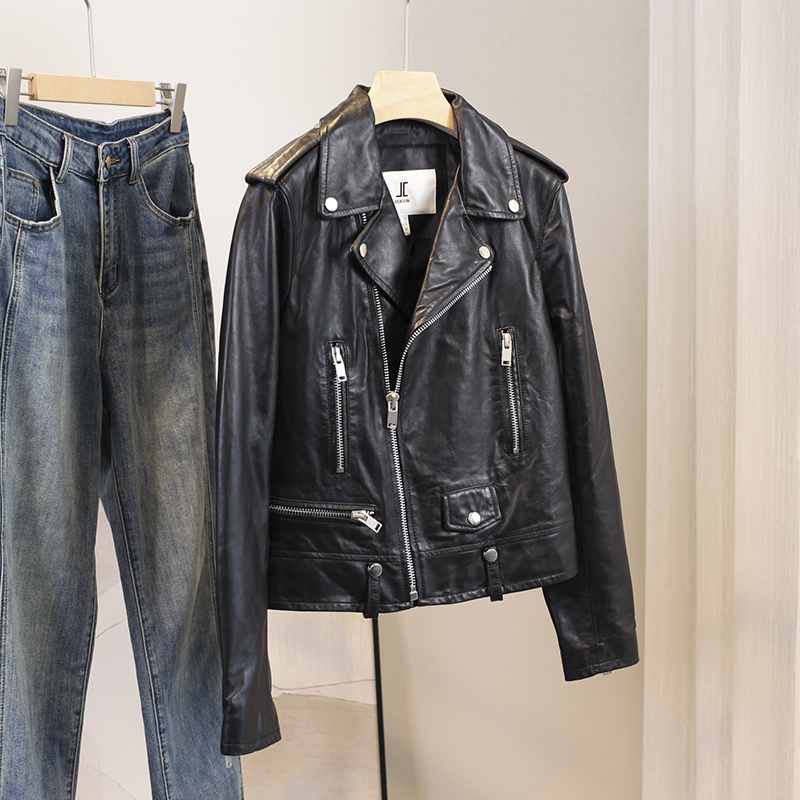 短款绵羊皮翻领2024秋季上衣