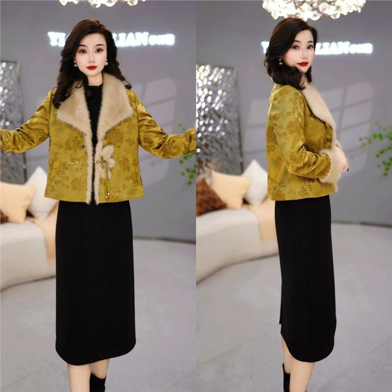2025新款今年流行爆款外套冬时尚复古中式气质加厚保暖毛领套装裙