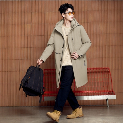 男青年长款脱卸派克羽绒服旧翻新