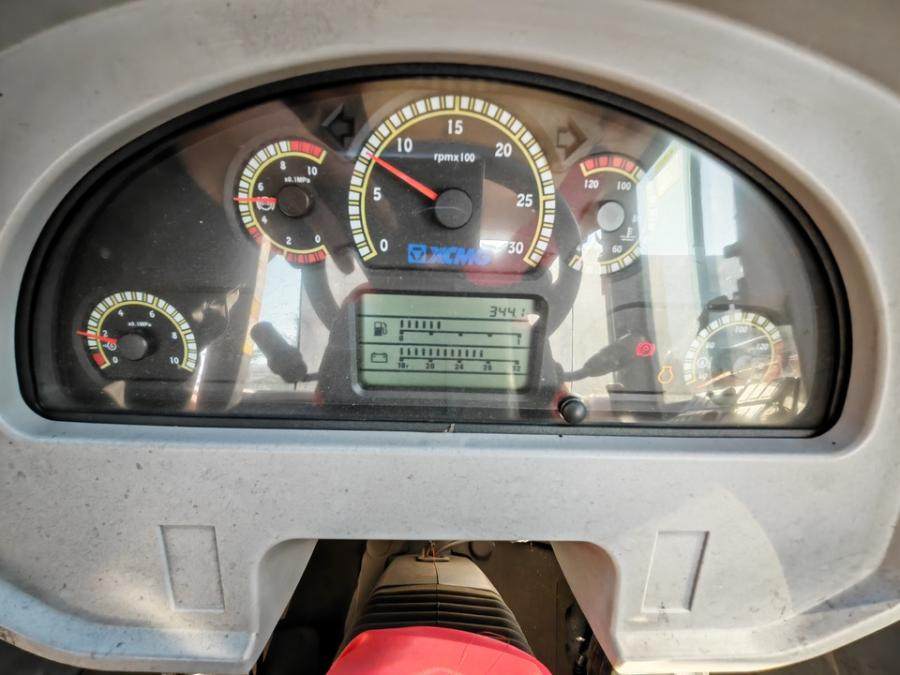 1月12日贵阳徐工牌轮胎式装载机一台（型号：XC958V）网络拍卖公告