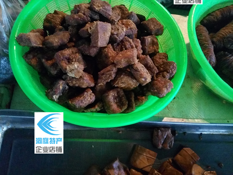 湖南益阳特产洞庭湖特色食品油炸豆腐干臭干子膨松干子黑干子现做