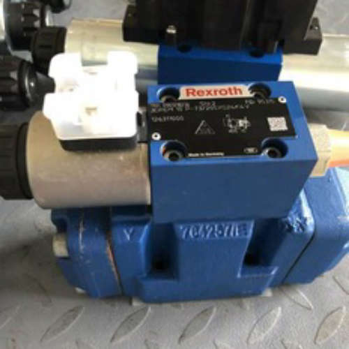 R901423003 4WRPEH10C3B100P-2X/G24K0/F1V力士乐比例阀