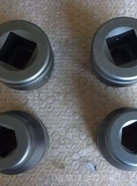 Momento铝手动泵冲击套筒 UHP2800