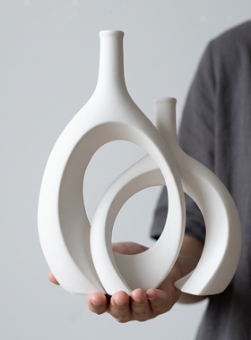 白色陶瓷创意异形花瓶家居摆件