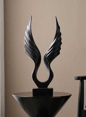 现代简约抽象翅膀树脂摆件