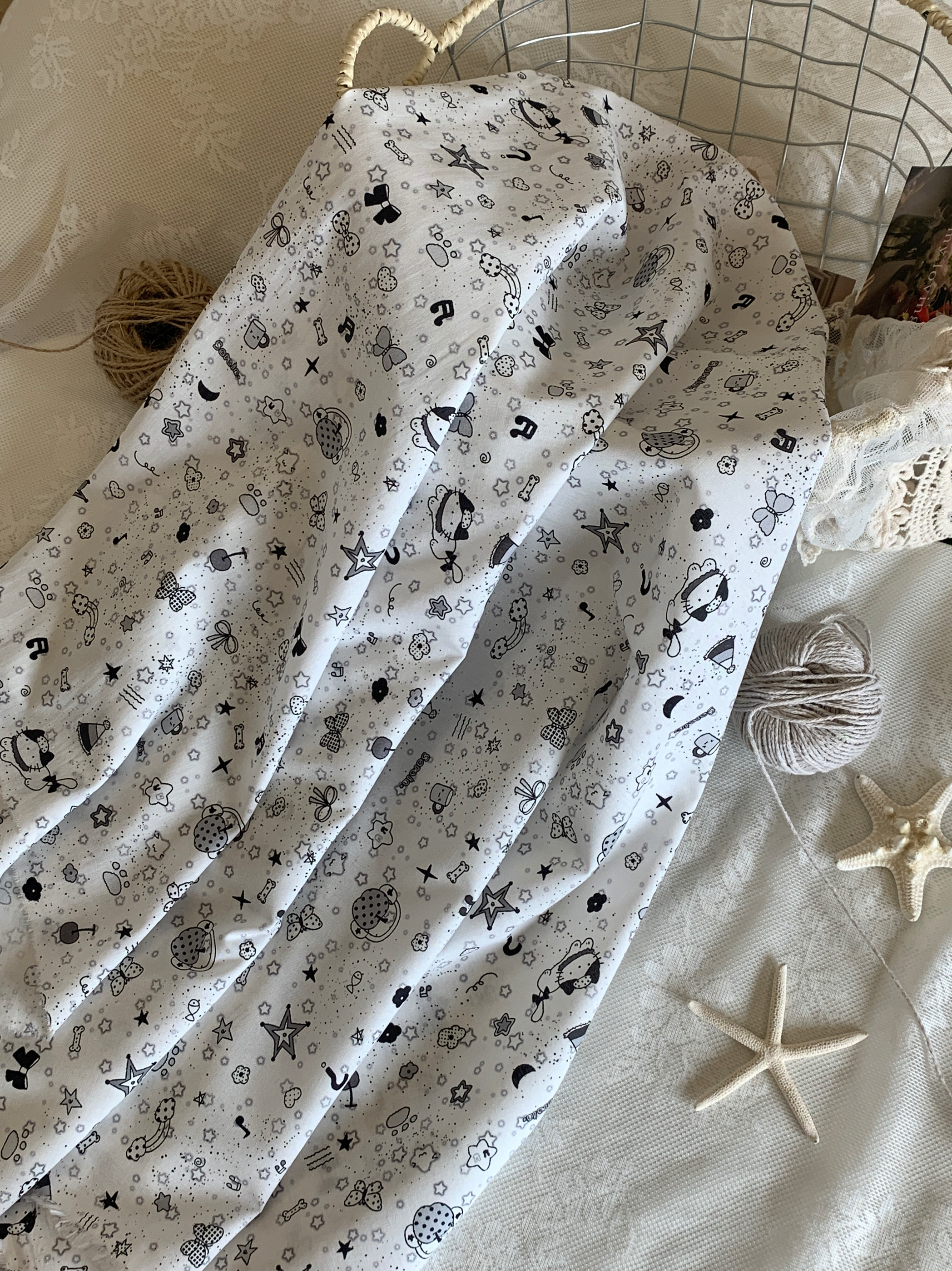 六六家40支可爱卡通印花纯棉布料连衣裙服装diy发饰睡衣桌布面料