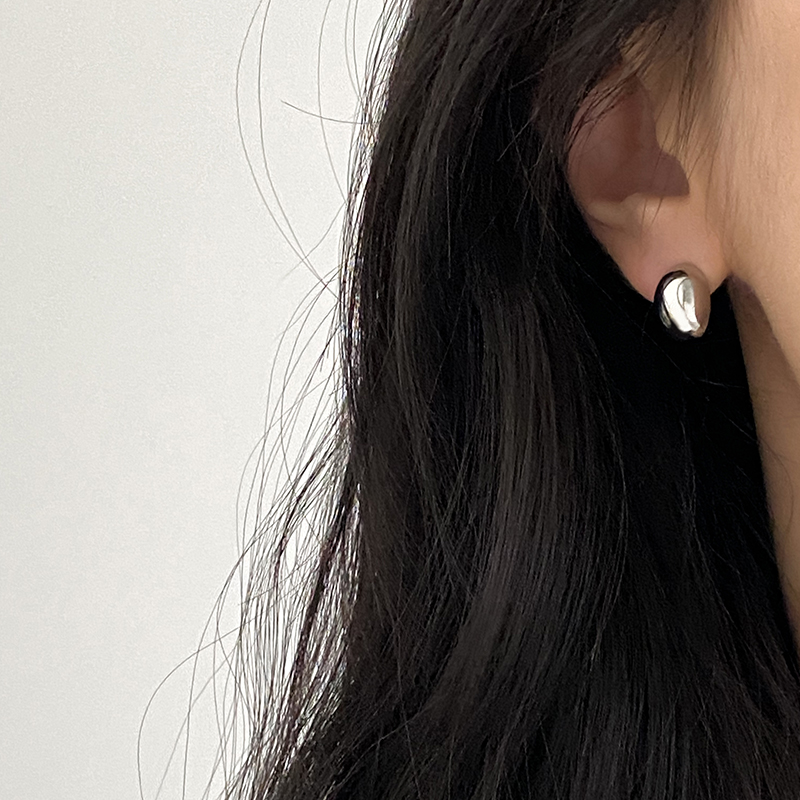 光面豆豆耳钉DOUDOUSTORE