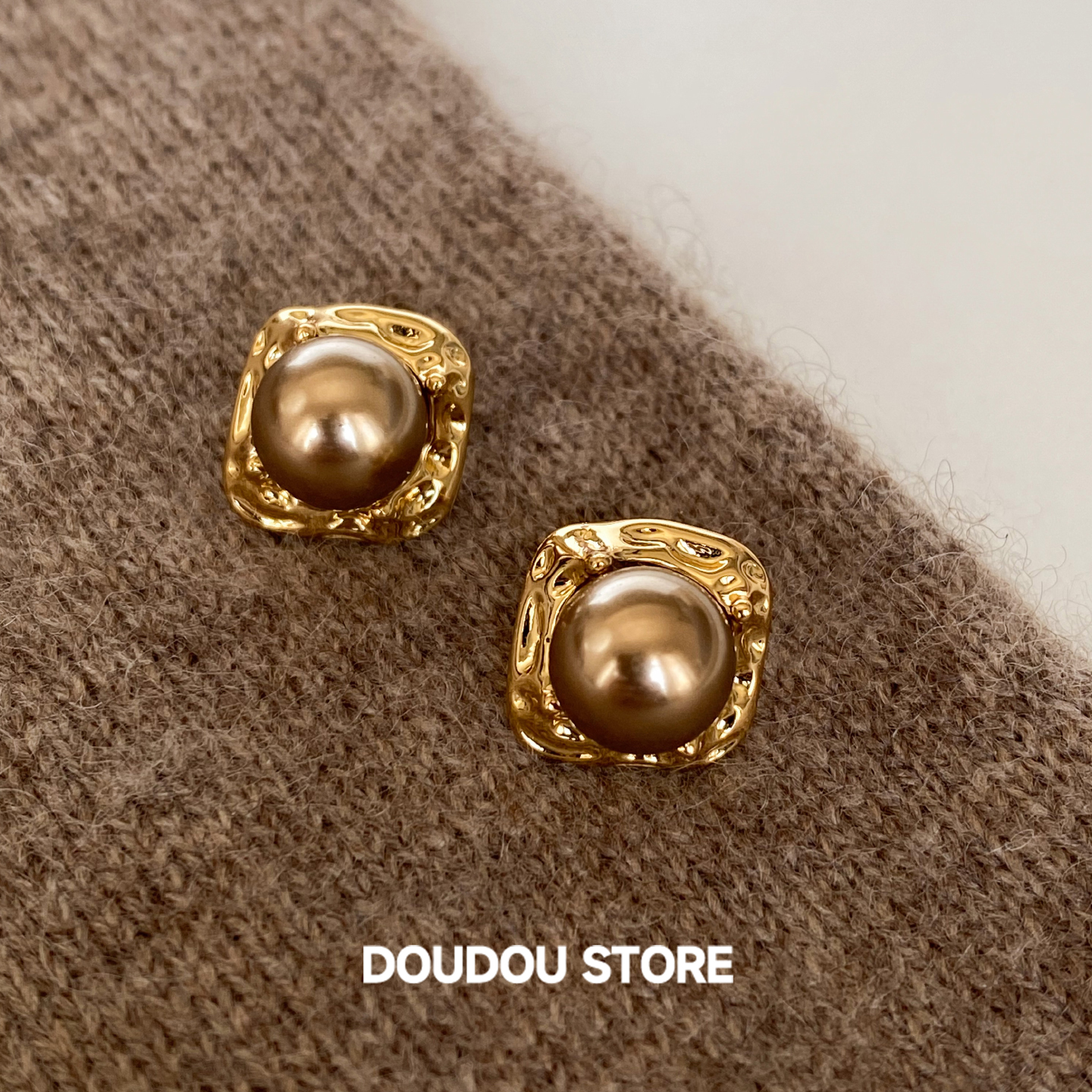 doudoustore方形珍珠耳环