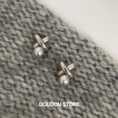DOUDOUSTORE925银针几何交叉x型清冷灰色珍珠耳钉女几何线条耳环