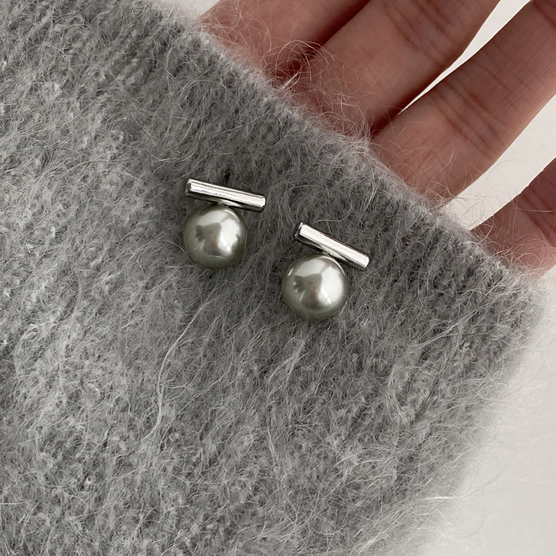 DOUDOUSTORE一字珍珠耳钉