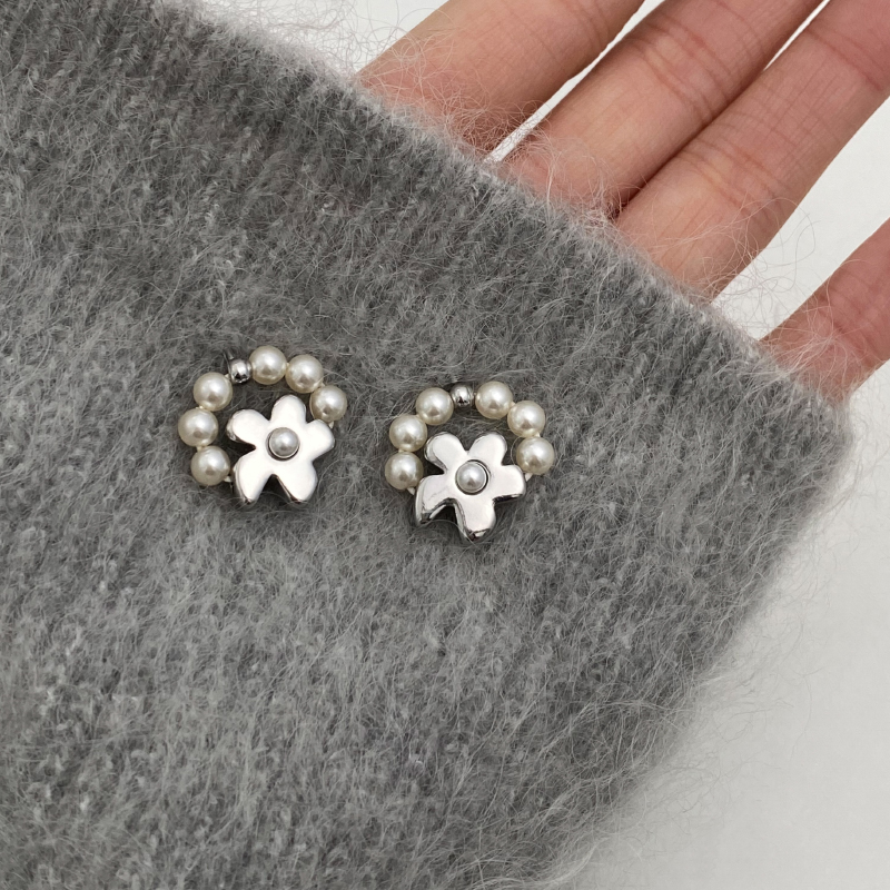 doudoustore花朵珍珠耳钉