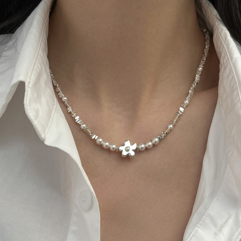 doudoustore珍珠花朵项链