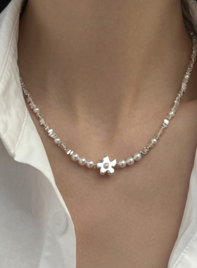 doudoustore珍珠花朵项链