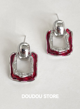 DOUDOUSTORE 925银针简约几何新年2026年红色方形耳环耳钉简约女