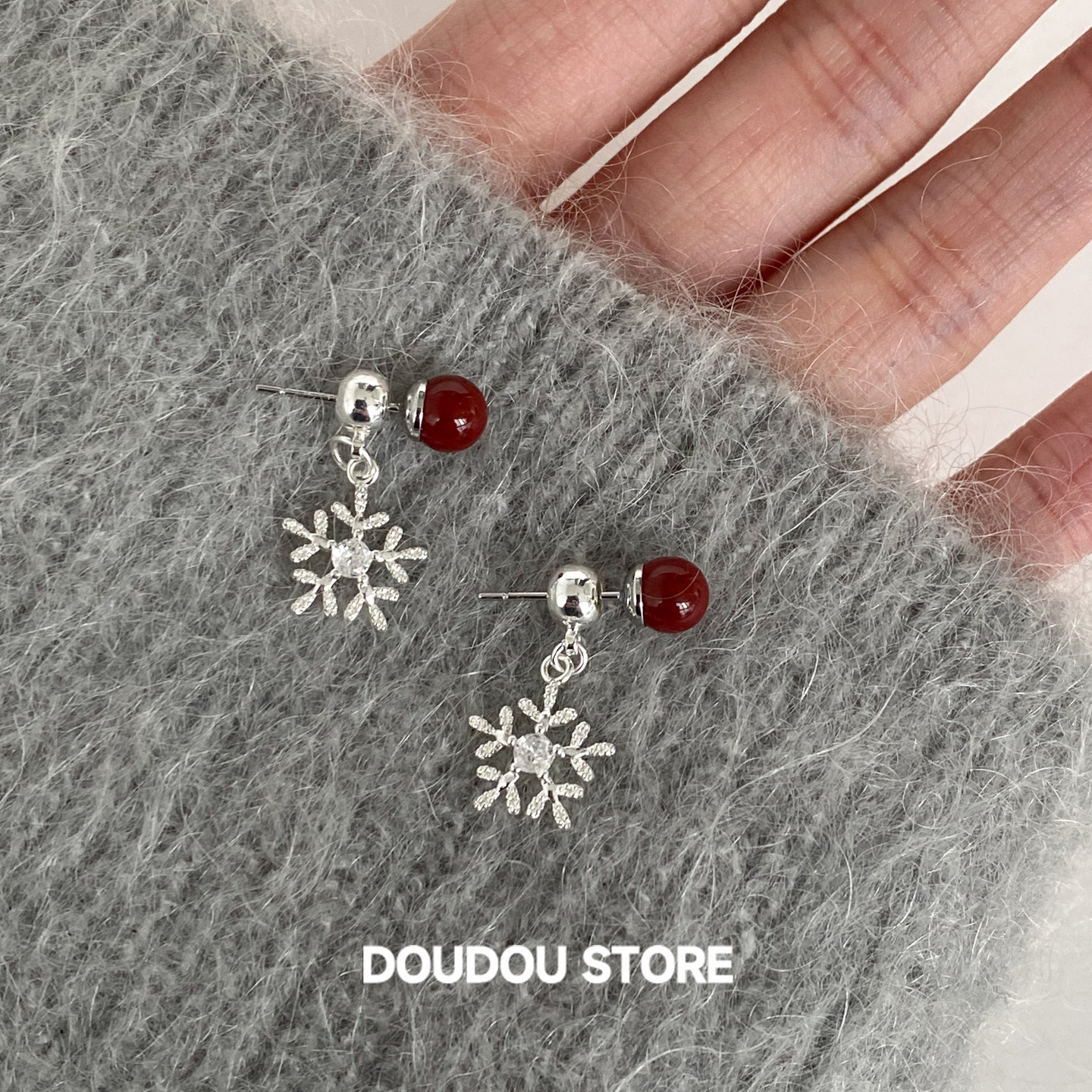 DOUDOUSTORE 925银针酒红色雪花耳环女秋冬新年氛围感耳钉耳饰ins,饰品/流行首饰/时尚饰品新,耳环,淘宝优惠券,粉丝福利购,淘宝优惠卷