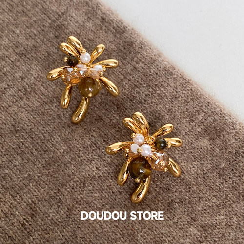 DOUDOUSTORE琥珀烟火秋冬复古棕咖烟花显脸小耳环女棕色