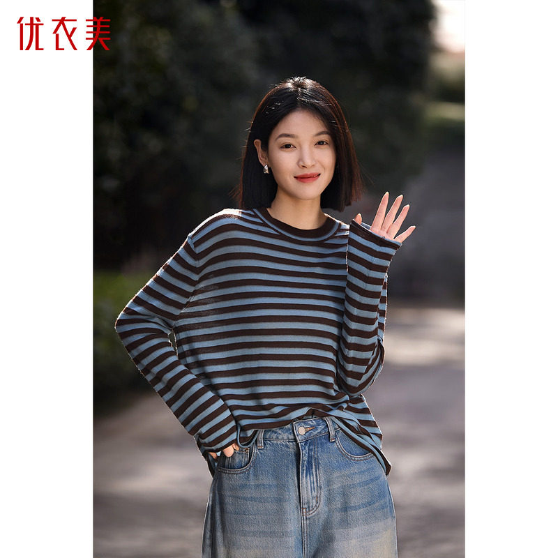 优衣美春季新款复古风条纹绵羊毛针织衫女长袖套头圆领14950