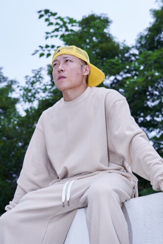 宽松卡其色卫衣嘻哈套装