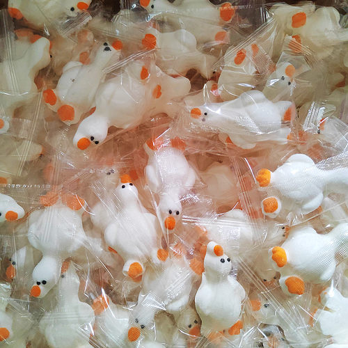 网红爆款hello Kitty猫棉花糖kt猫3d立体奶茶咖啡装饰摆件糖果商