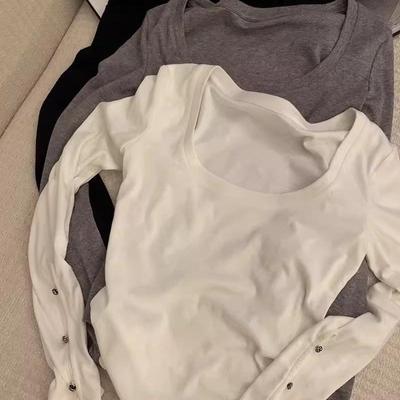 三色百搭U领袖口扣子装饰上衣女