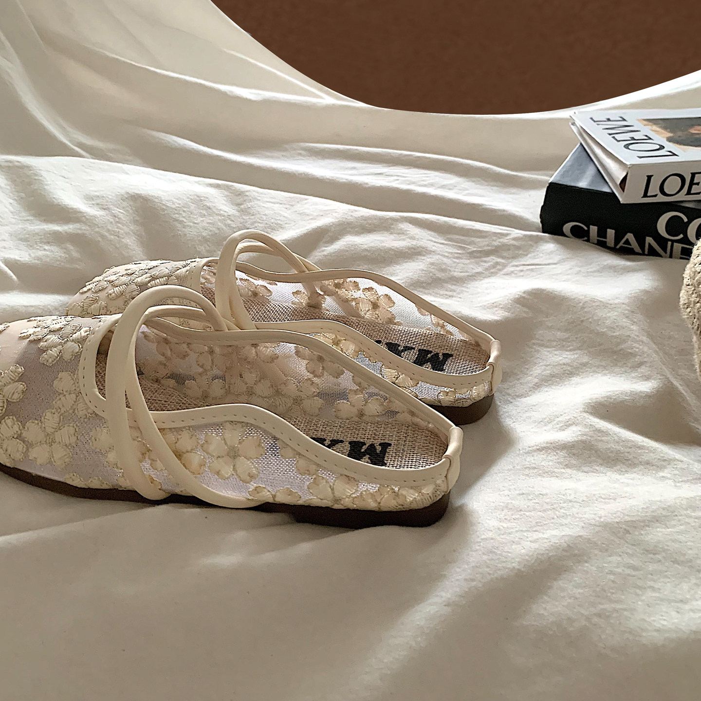 金屿鹿ins温柔仙女风配裙子平底凉鞋女夏镂空透气复古包头半拖鞋,女鞋,包头拖,淘宝优惠券,粉丝福利购,淘宝优惠卷