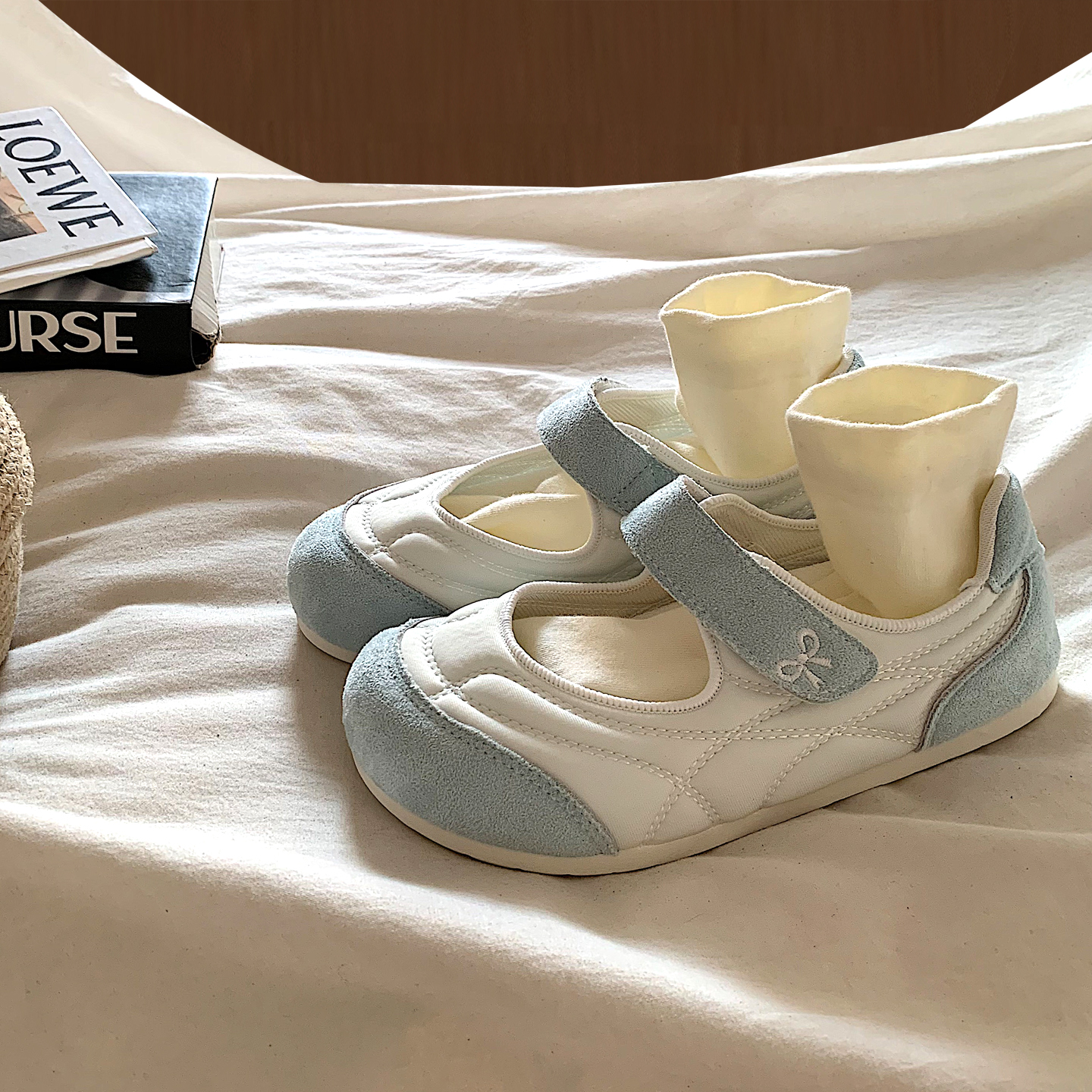 ins复古魔术贴透气休闲鞋