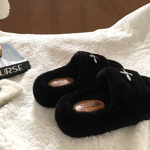 赵露思同款百搭毛毛拖鞋~