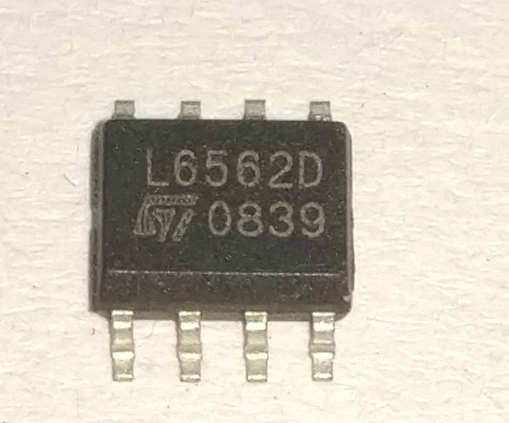 功率因数修正IC L6562DTR L6562D液晶电源管理芯片全新原装