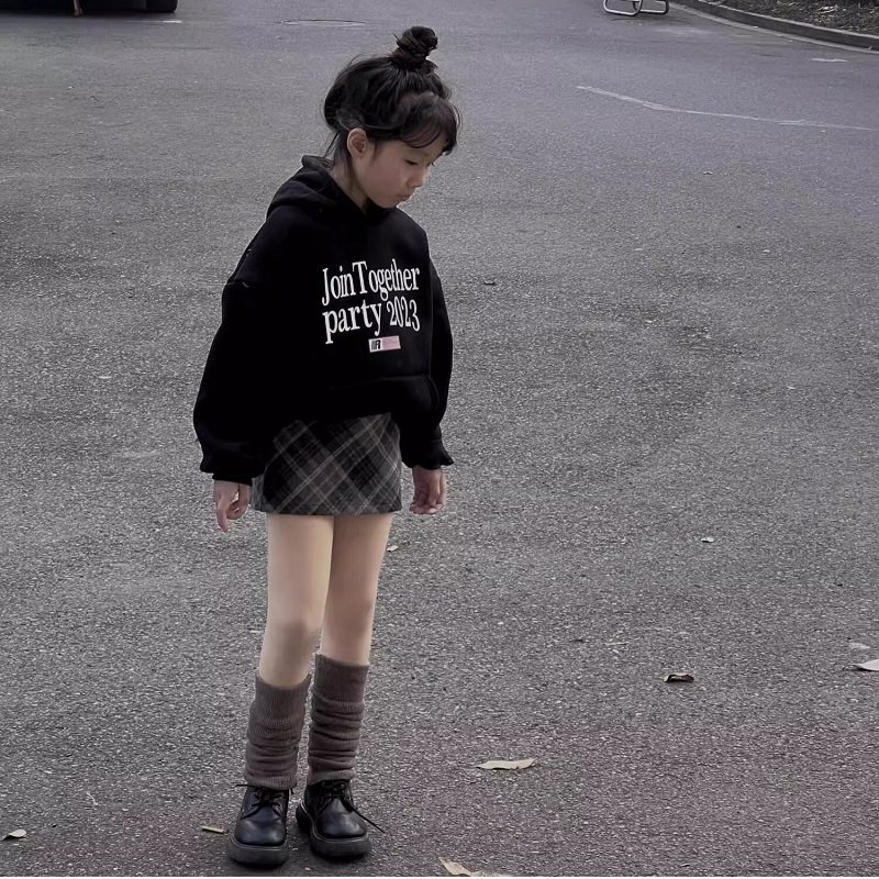 儿童秋冬洋气高腰半身裙2025女童黑色毛呢格子包臀裙韩版女孩短裙,童装/婴儿装/亲子装,半身裙,淘宝优惠券,粉丝福利购,淘宝优惠卷