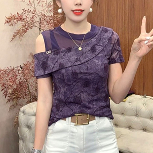 时髦设计感露肩网纱拼接T恤女2026夏季新款洋气印花时尚短袖上衣