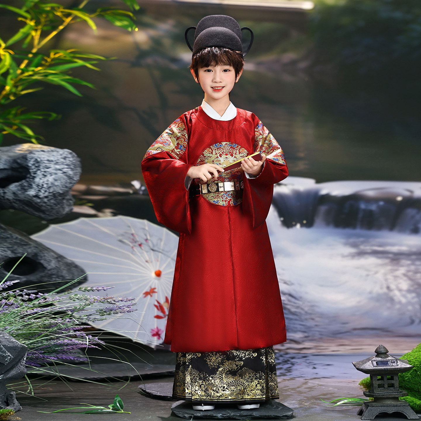 2026春男童明制龙补圆领袍套装图片