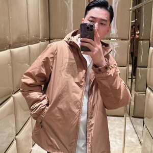 海外优选 BBR 24新款字母战马印花抽绳连帽拉链夹克外套男士