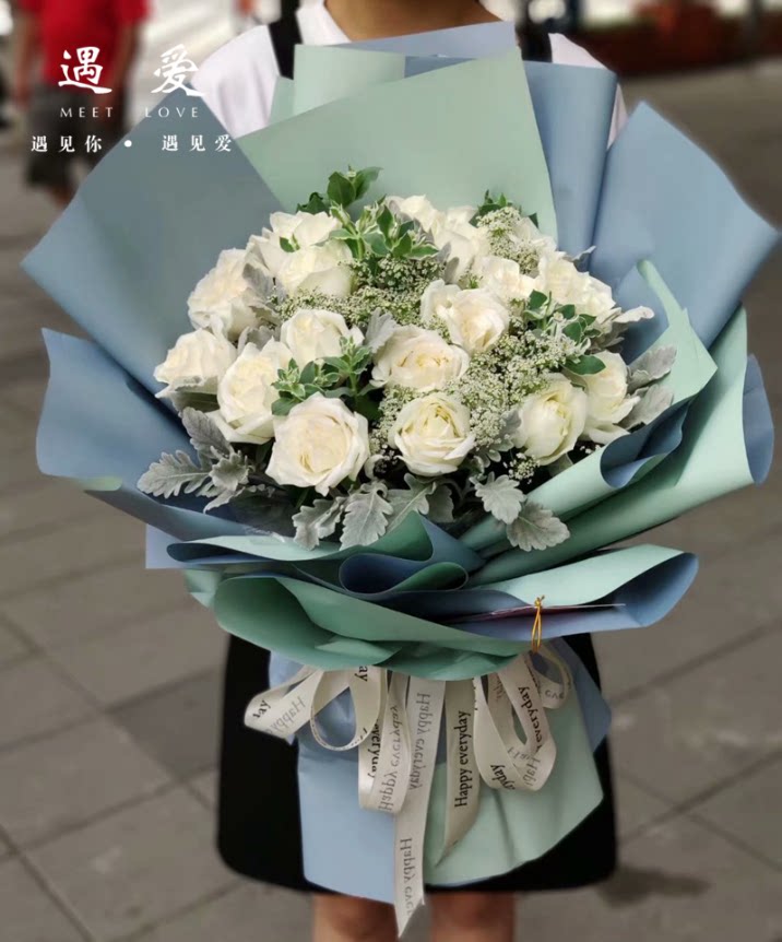 讷河市克山县克东县百合红玫瑰生日鲜花蛋糕组合同城速递店送上门