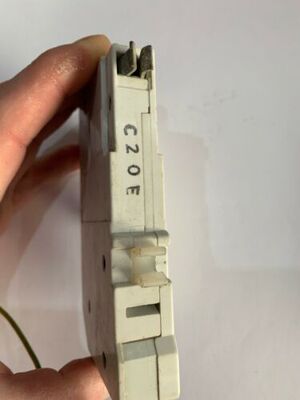 SQUARE D QOE RCBO B20 Old Clip In Type Both New & Old Versio