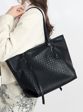 大包包女2026新款手提包女高级感编织包单肩包大容量简约托特包