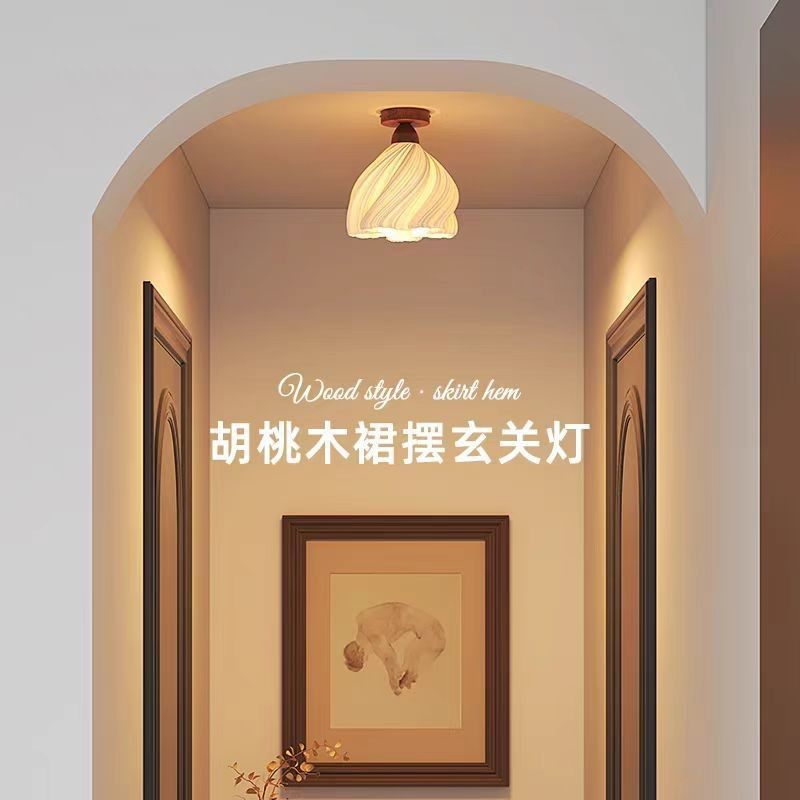 胡桃木法式奶油裙摆花瓣入户玄关走廊过道灯护眼阳台吸顶灯中古灯,家装灯饰光源,客厅吸顶灯,淘宝优惠券,粉丝福利购,淘宝优惠卷