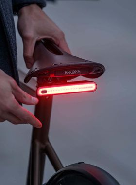 Unit1 无线智能LED骑行指示灯转向灯刹车灯 USB-C充电磁吸式安装