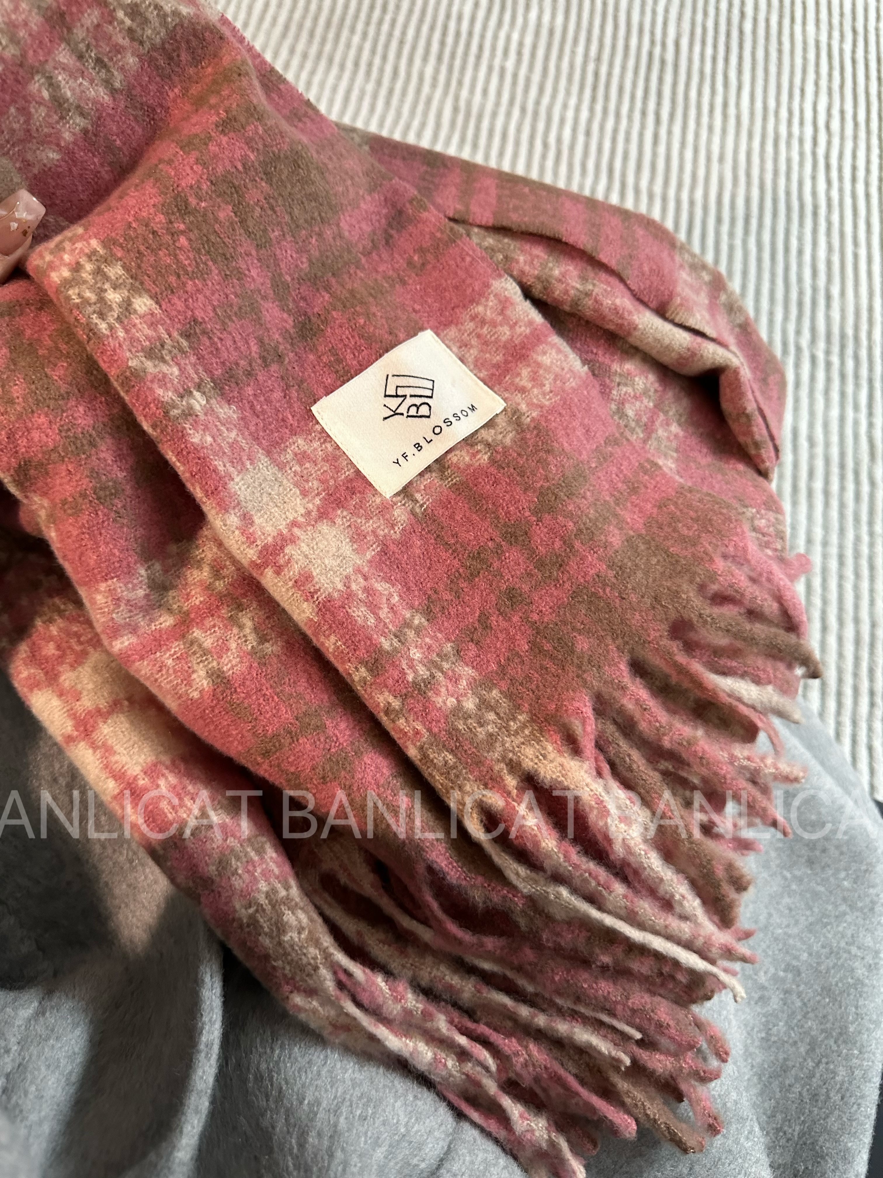 BanliCat秋冬韩版显白围巾