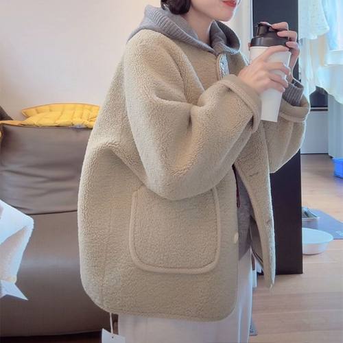 加厚保暖羊羔毛外套女秋冬季爆款韩版宽松显瘦皮毛一体圆领上衣女
