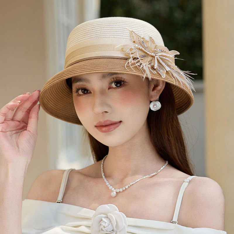 珍珠钻扣镂空透气遮阳草帽女