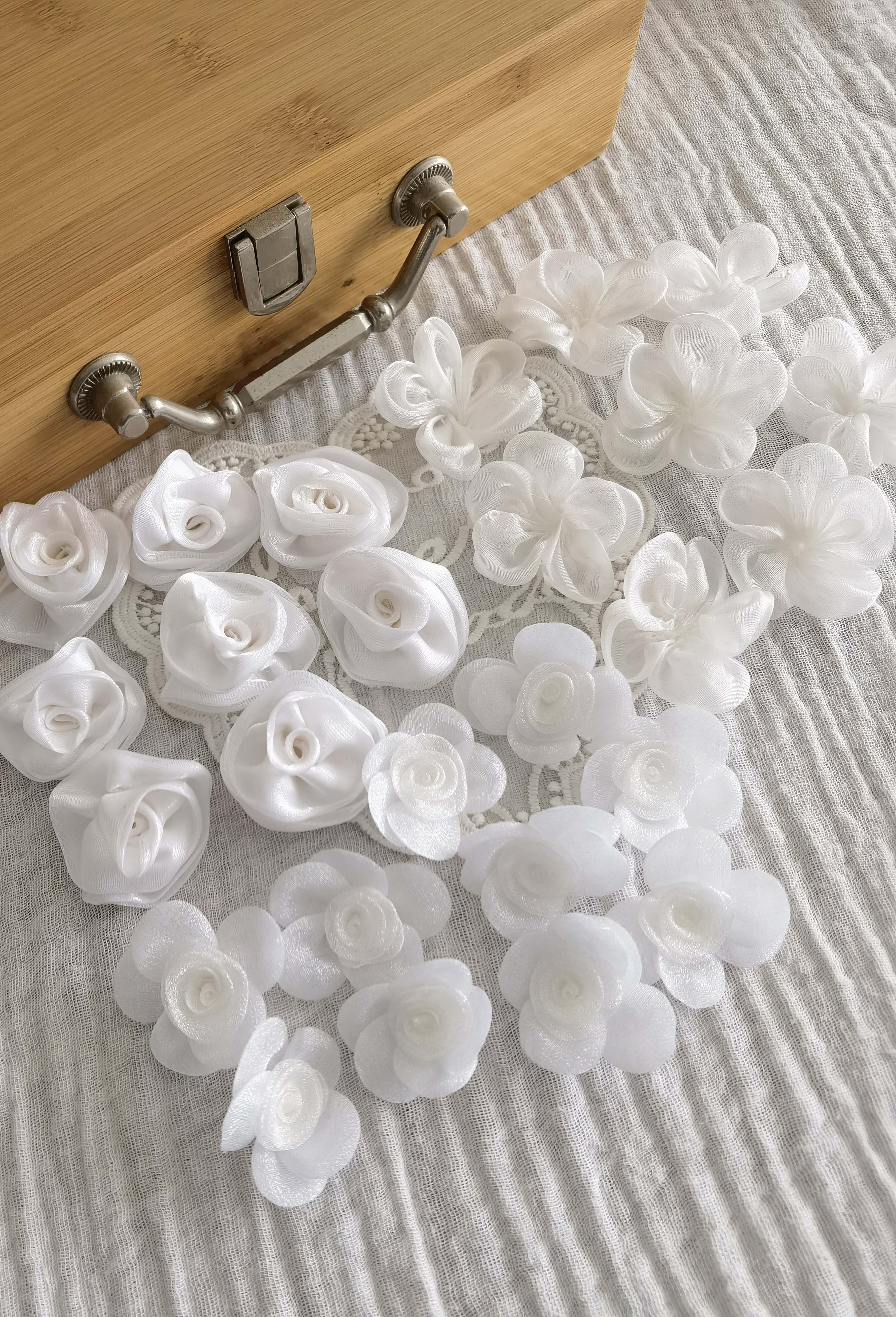 2个价白色玫瑰花朵服装辅料立体花朵DIY手工娃衣发饰手账材料721,居家布艺,珠子/钻饰/花朵等配饰,淘宝优惠券,粉丝福利购,淘宝优惠卷
