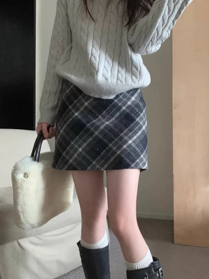 格子毛呢半身裙女秋冬小个子半裙短款格纹冬季包臀裙短裙a字裙子