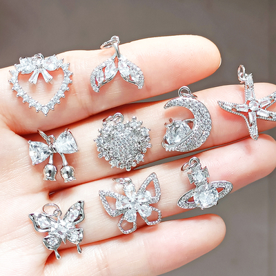 保色钯白K镶锆爱心蝴蝶鱼尾吊坠