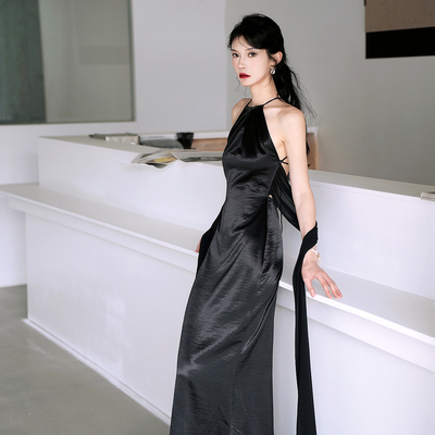 人间蜉蝣 罗马午夜—缎面挂脖曳地长裙夏季露背连衣裙女出游裙子